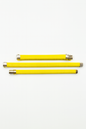 شلنگ ارتجاعی در سایزهای ۳۰×۴۰، ۴۰×۸۰ و ۵۰×۱۰۰ سانتیمتر در قطرهای استاندارد ½ اینچ، ¾ اینچ و ۱ اینچ