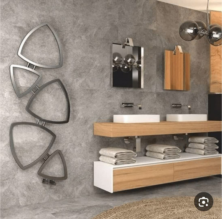 حوله خشک کن مدرن استیل ضد زنگ با طراحی دکوراتیو لوکس به صورت سفارشی از کماسی اتصالات